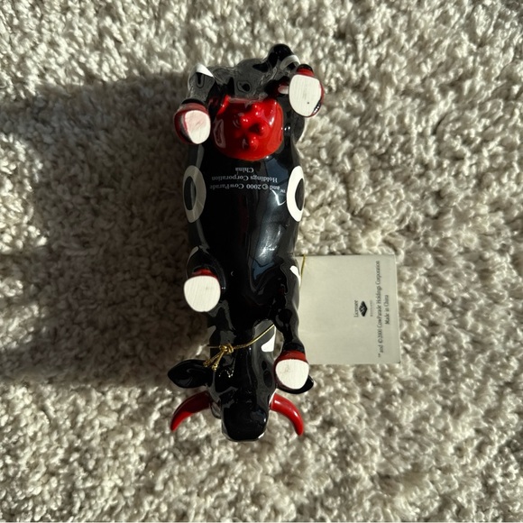 CowParade Hugs & Smooches XO Cow Figurine 2000 - Picture 5 of 7